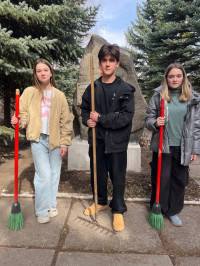 уборка памятника