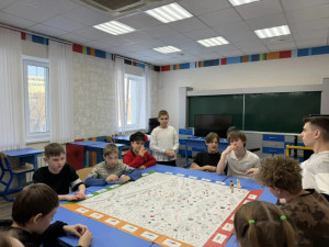 Играем в игру "Платформа №7. Наследники железнодорожной славы"