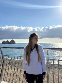 В Артеке сердце бьётся в такт волнам и опыт морской-бесценный дар нам!