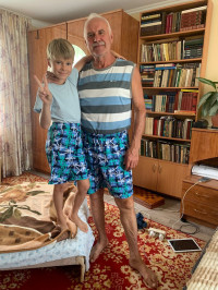 Сюрприз для дедушки