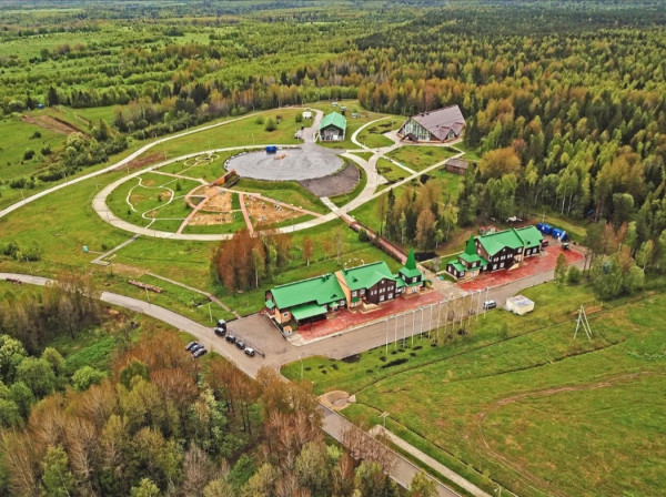 Фино- угорский этнопарк.